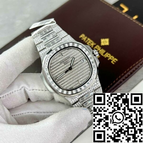 z4844773115901 dd9205a1d7201e358ce13612f83f6f68 Replica Patek Philippe Nautilus Jumbo 5719/1G-001 anpassad full Moissanite diamanter