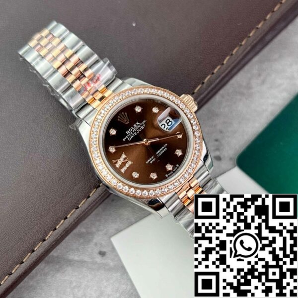 z4891870366237 a81a802da1fe5b6ebc1583693d566b72 Replica Rolex Lady-Datejust 28 279171-0003 csokoládé számlap EW Factory Best Edition