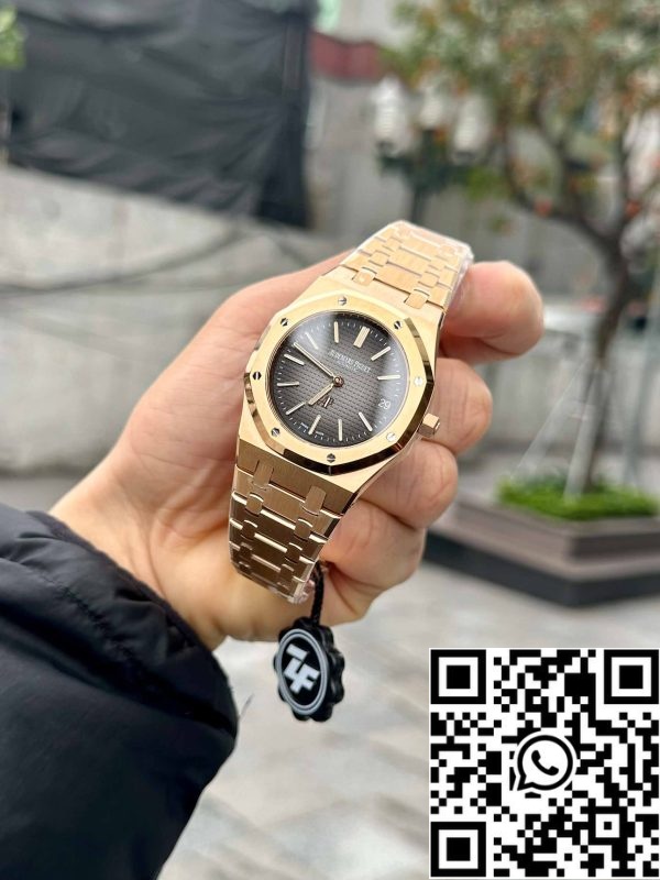 z5244134419226 3e0e6bf9350a16559e0ddadd3d48dece skalowany Audemars Piguet Royal Oak 16202OR.OO.1240OR.01 1:1 Best Edition ZF Factory Tarcza szara