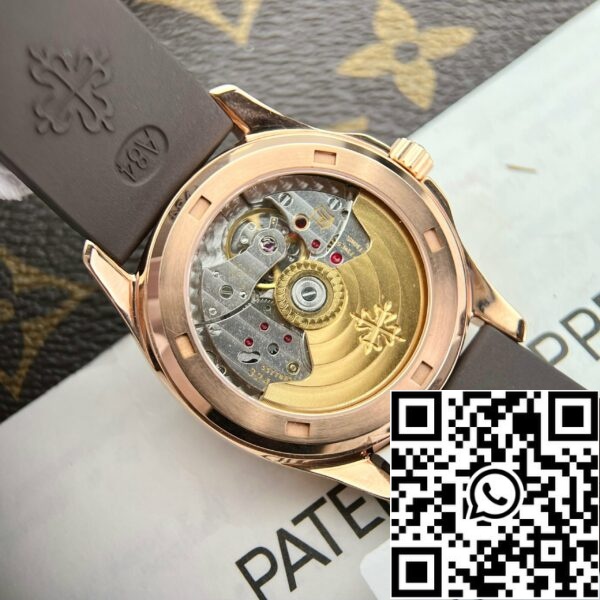 z5264103537241 83719c2024c63513e5ce2b03d75485c3 Patek Philippe Aquanaut 5062/450R-001 Niestandardowy moissanit i 18-karatowe pozłacanie