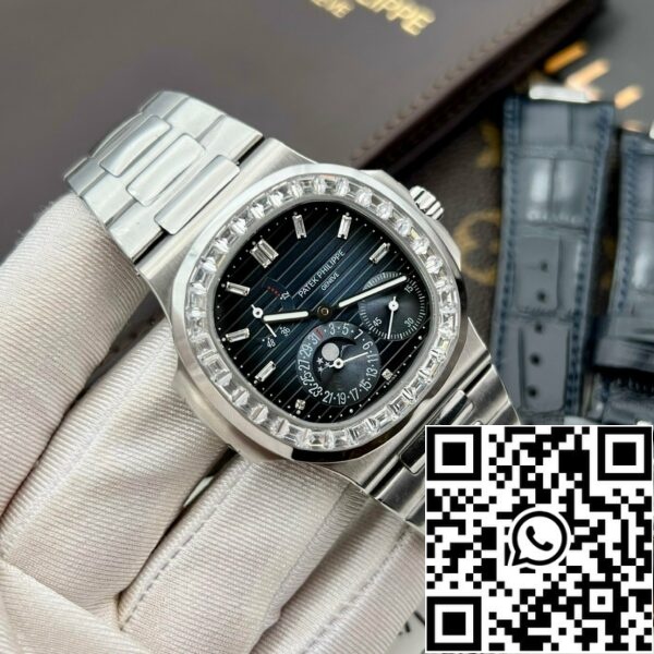 z5270694384755 2262254805cc3b4cc11ad97da17731ae Patek Philippe Nautilus 5712/1R-001 1:1 Best Edition GR Factory Quadrante Blu e Pietra