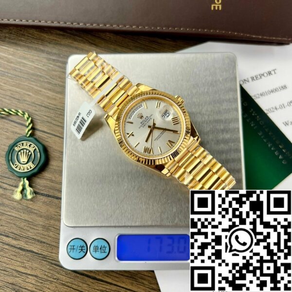 z5273284481851 18dc2e359bbe3525f02083e502886cc0 d667f8b5 999a 4623 8ee8 a18db9e3669e Rolex Day Date 228238 40MM 1:1 best edition 18k gult guld silver romersk urtavla GM fabriksversion med motvikt