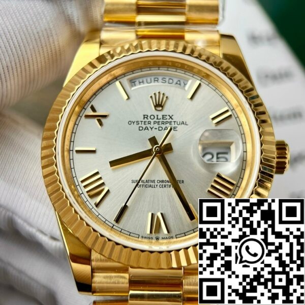 z5273284523700 e4b72c3f4e3dd853fb85e6b6cbbdf212 77b53092 4a07 4d20 81b1 bacea9618e79 Rolex Day Date 228238 40MM 1:1 beste uitgave 18k Geel Goud Zilver Romeinse Wijzerplaat GM Fabrieks Tegengewicht Versie