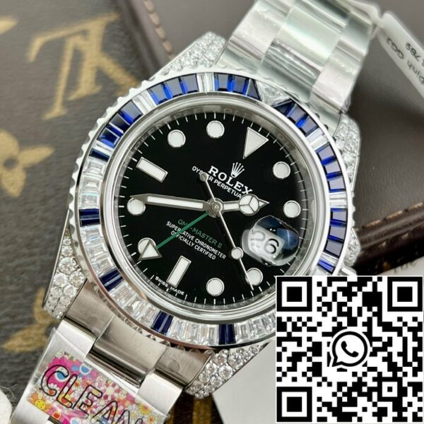 z5277955779003 87cf2e6b2ddaa63823ab1f2675f6b20f eb90fa30 e70b 491b bbf5 ca1fa46a6476 Rolex GMT Master II 116759SARU 1:1 legjobb kiadás Custom Rubin zafír és Moissanite fekete számlapja