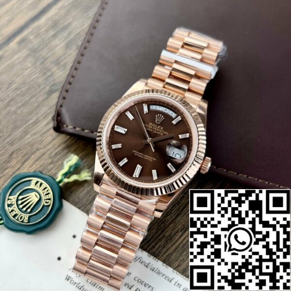 z5285992835618 1db57974ece82cb3711c6d2d1f7fb2d4 263ee07e c73a 4dcd 8752 d62a9d944980 Rolex Day Date M228235-0003 18k guldpläterad 1:1 Best Edition GM Factory V3 Chocolate Dial Counterweight Version