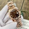 z5285992840463 1099cc67698c3dcda8db936b630eab50 55d801d7 be22 41f1 94d7 88ede1b820be Rolex Day Date M228235-0003 18k vergoldet 1:1 Best Edition GM Factory V3 Chocolate Dial Counterweight Version