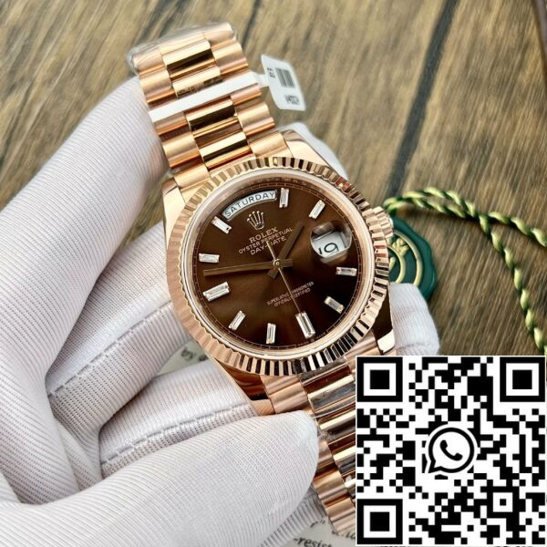 z5285992840463 1099cc67698c3dcda8db936b630eab50 55d801d7 be22 41f1 94d7 88ede1b820be Rolex Day Date M228235-0003 18k kullattu 1:1 Best Edition GM Factory V3 Suklaa Dial vastapaino versio