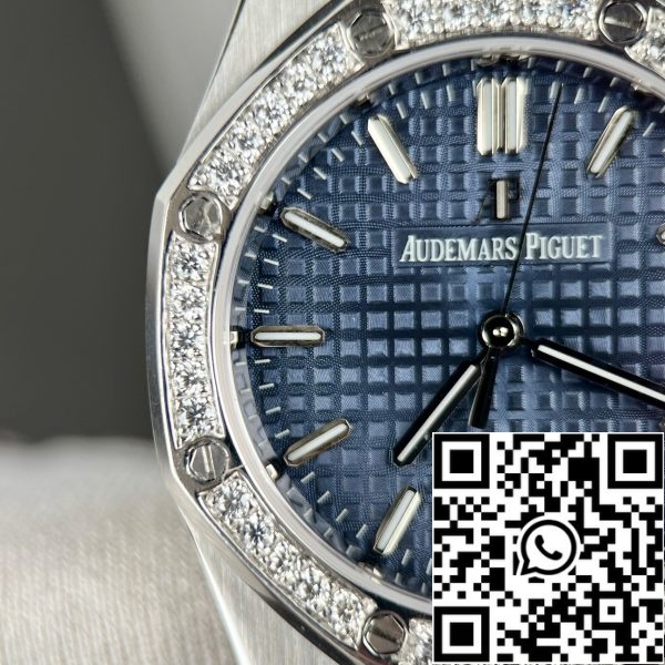 z5300192538999 90aa81a9166460452dd85147e1153b33 Audemars Piguet Royal Oak 67651IP.ZZ.1261IP.01 1:1 Mejor Edición ZF Factory Esfera azul Bisel moissanita