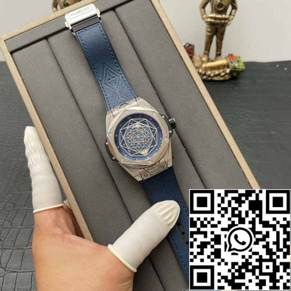 z5359781728534 8a07613753d8881ee52238eb62b2ea9d Hublot Big Bang 415.NX.1112.VR.MXM16 1:1 Best Edition WWF Kék számlap