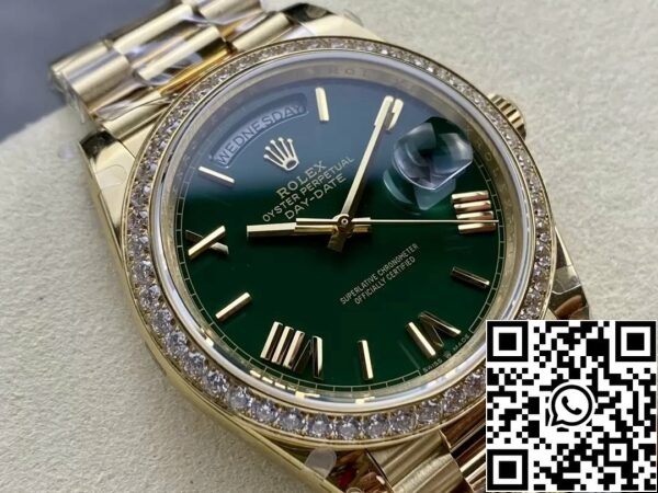 z5584003094194 8d11541c50a4b0fca26b6caa85e9aa33 Rolex Day Date M228238 V5 40mm QF Factory 1:1 Best Edition Quadrante Verde Lunetta Pietra