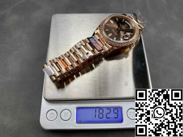 z5599647661527 b1b68ac816d996537f5a09d2de0e69e8 Rolex Day Date M228345RBR-0006 QF Factory 1:1 Best Edition V5 έκδοση με αντίβαρο αναβάθμισης