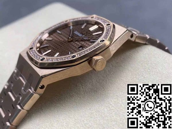 z5741860636101 91e86552c845a2df9a2a60ab9ab53795 Audemars Piguet 67651 Quartz 33mm 1:1 Best Edition ZF Factory Cadran Brun Or Rose