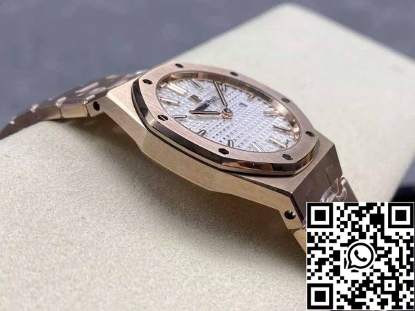 z5742669612032 b22cbb68c10aeb1ea856a304224f5191 Audemars Piguet 67651 Quartz 33mm 1:1 Best Edition ZF Factory Fehér számlap rózsaarany