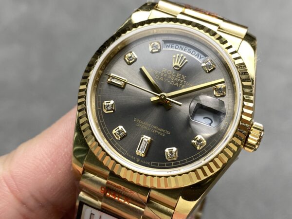 i1724951662 2849 7 Rolex Day Date M128235 purple mother of pearl QF Factory 1:1 Super Clone Yellow Gold 36