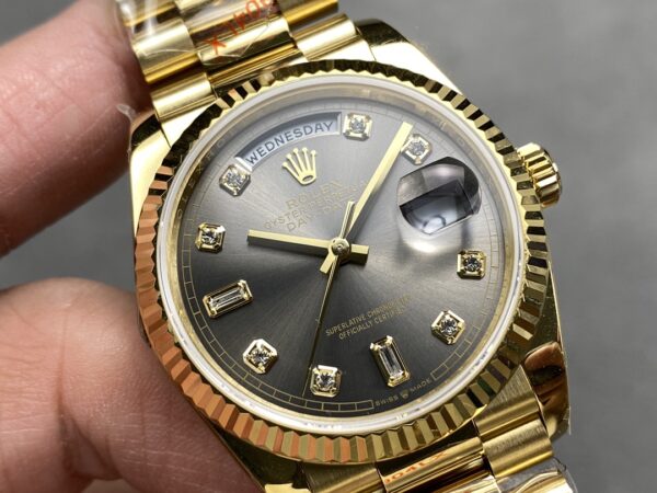 i1724951662 9816 2 Rolex Day Date M128235 lila pärlemor QF Factory 1:1 Super Clone Yellow Gold 36