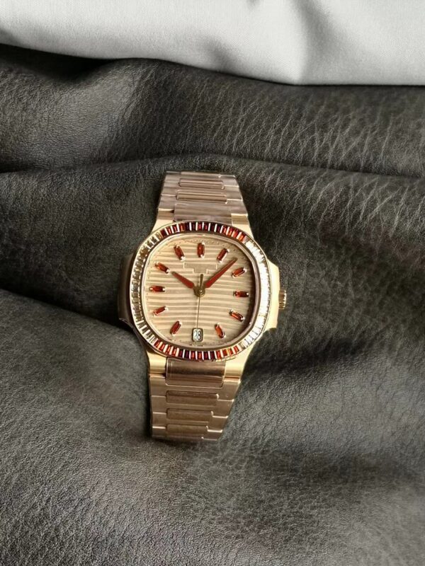 a1739627628812 0134 Patek Philippe Nautilus Ladies 7118/1300 Rose Gold 1:1 Best Clone 3K Factory