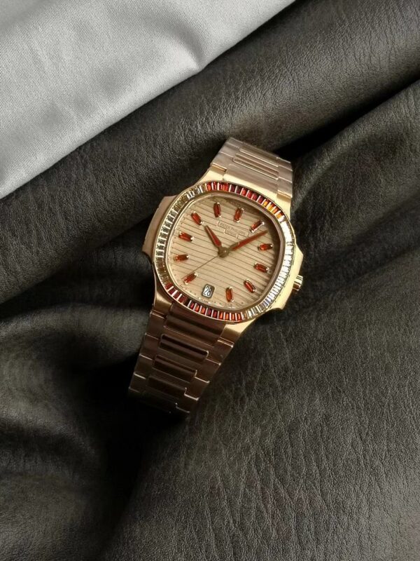 a1739627628813 6053 Patek Philippe Nautilus Ladies 7118/1300 Rose Gold 1:1 Best Clone 3K Factory